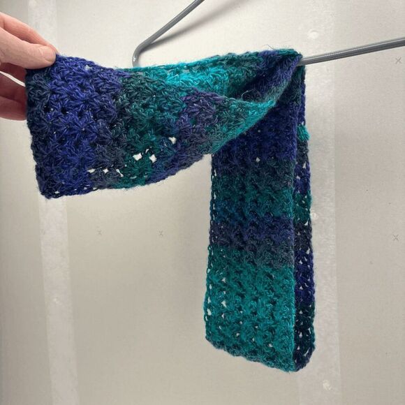 SCARF INFINITY LOOP Blue Purple Soft Handmade Crochet Knit Winter Endless Circle - Picture 3 of 3